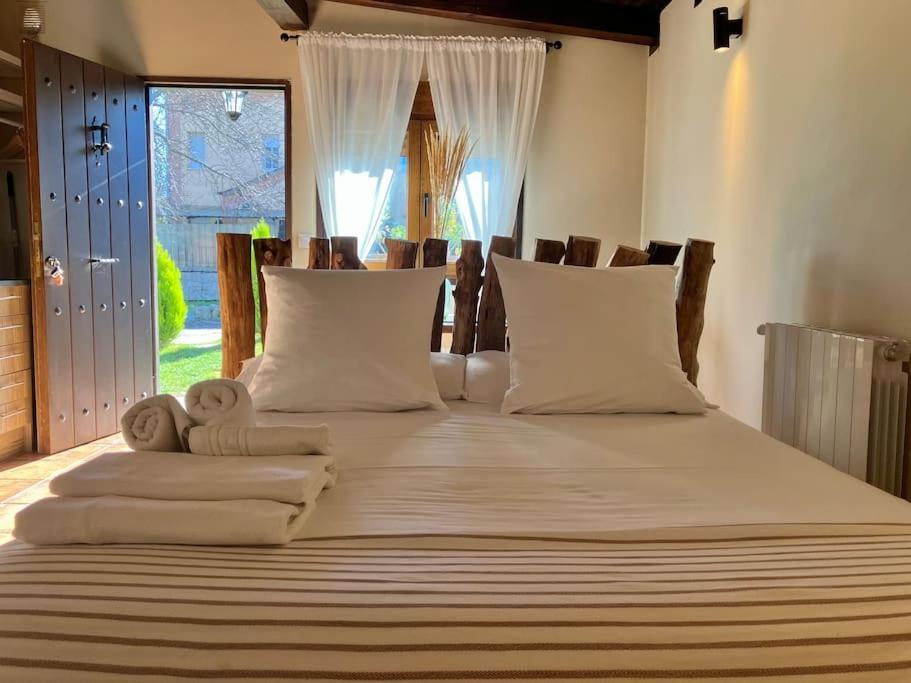Hébergement de vacances Casita Rural De Campo Con Jardin Privado El Berrueco