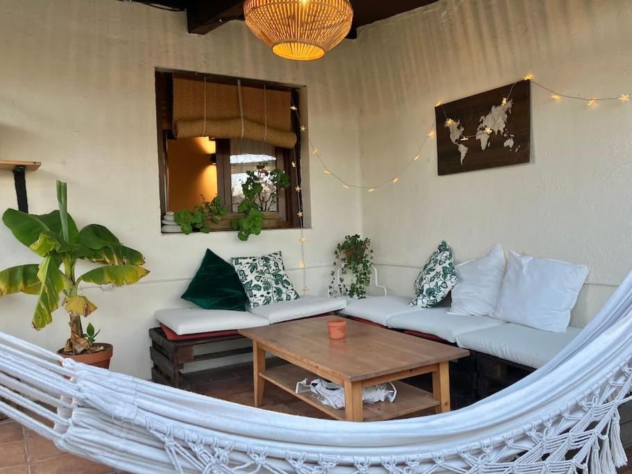 Casita Rural De Campo Con Jardin Privado Hébergement de vacances