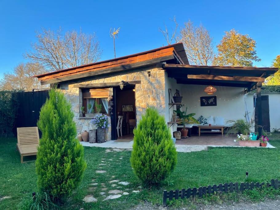 Casita Rural De Campo Con Jardin Privado Hébergement de vacances *