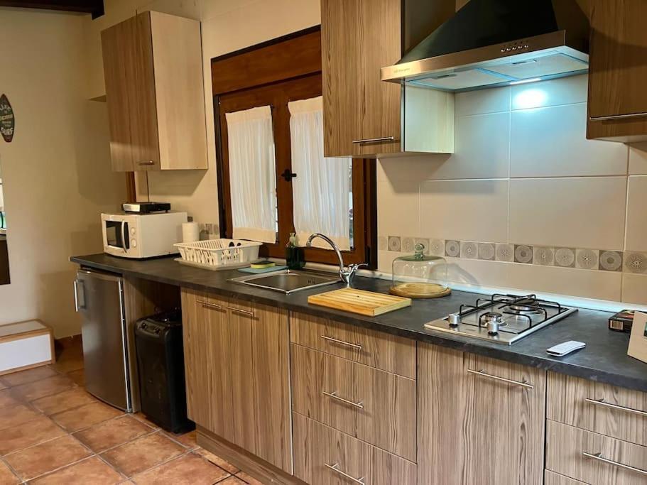 Casita Rural De Campo Con Jardin Privado * El Berrueco