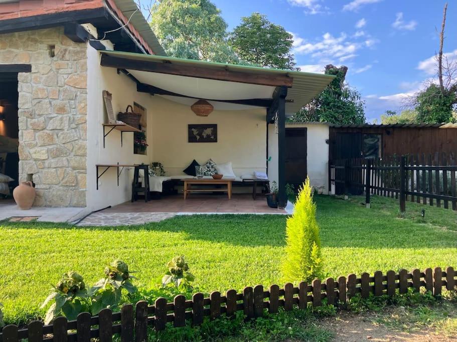 Casita Rural De Campo Con Jardin Privado Hébergement de vacances *