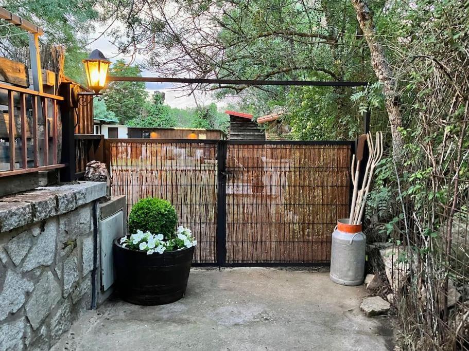 Casita Rural De Campo Con Jardin Privado *
